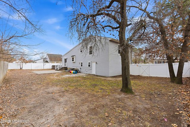 725 Birmingham Avenue, Toms River, NJ 08757