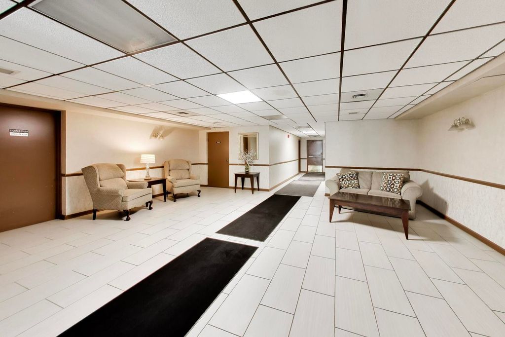 1491 Ashland Avenue 7NW, Des Plaines, IL 60016 — photo 2