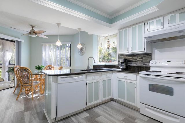 24 FAIRWAYS CIRCLE 24, Palm Coast, FL 32137