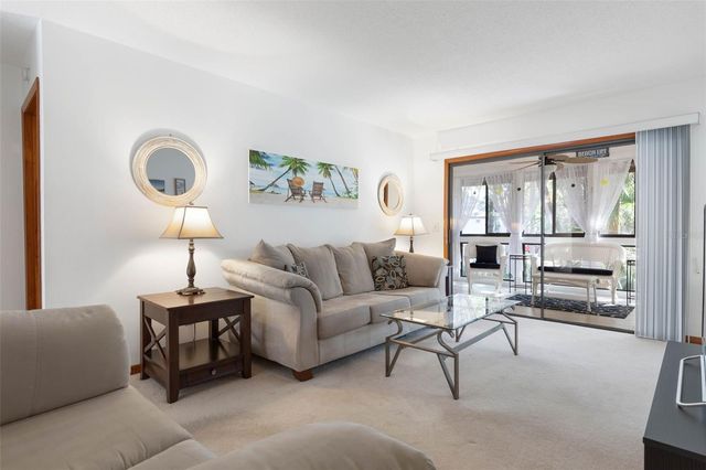 24 FAIRWAYS CIRCLE 24, Palm Coast, FL 32137