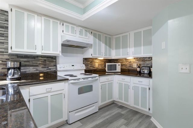 24 FAIRWAYS CIRCLE 24, Palm Coast, FL 32137