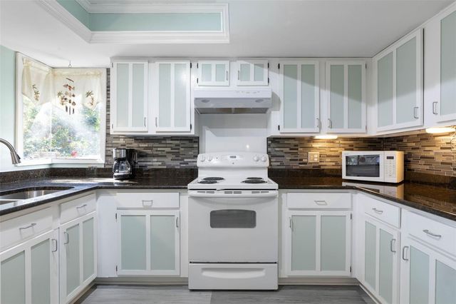 24 FAIRWAYS CIRCLE 24, Palm Coast, FL 32137