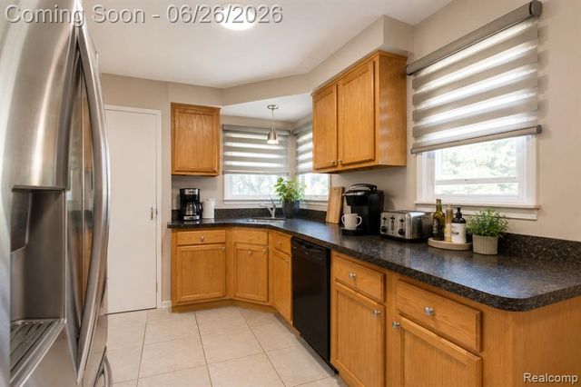 28546 Marquette Street, Garden City, MI 48135