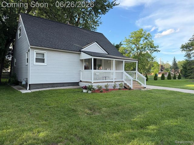 28546 Marquette Street, Garden City, MI 48135