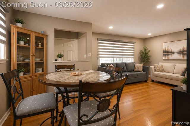 28546 Marquette Street, Garden City, MI 48135