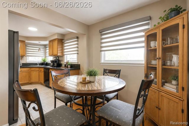 28546 Marquette Street, Garden City, MI 48135