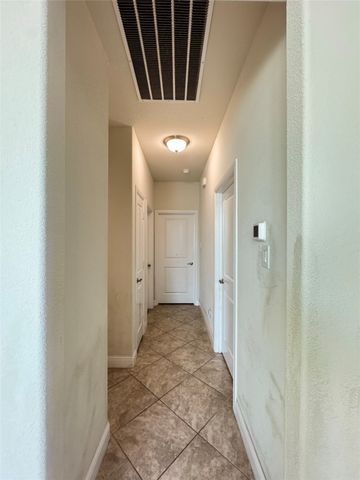 7522 Sweetwater Lane, Arlington, TX 76002