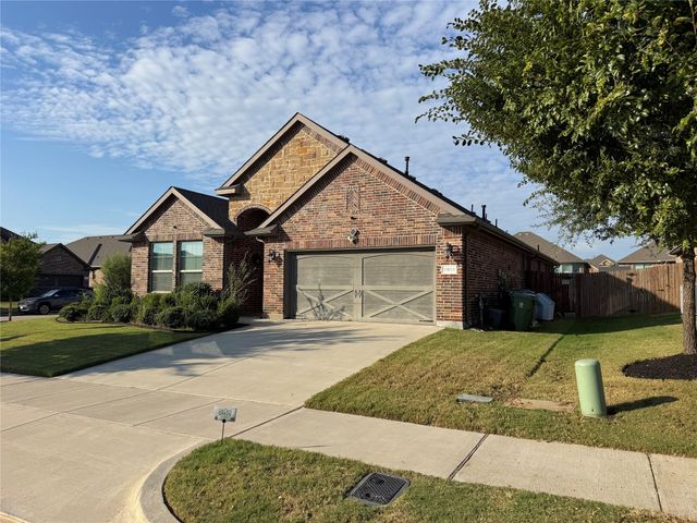 7522 Sweetwater Lane, Arlington, TX 76002