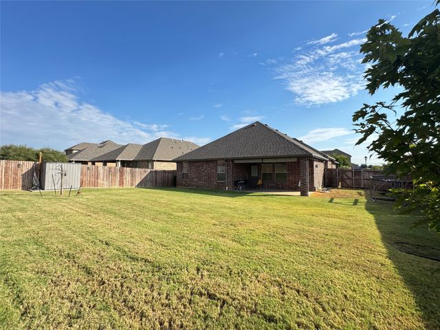 7522 Sweetwater Lane, Arlington, TX 76002