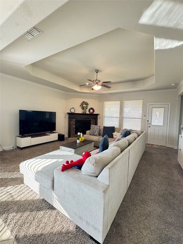 7522 Sweetwater Lane, Arlington, TX 76002