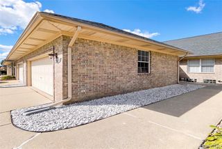5627 Seabreeze Lane 3, Sterling Heights, MI 48310