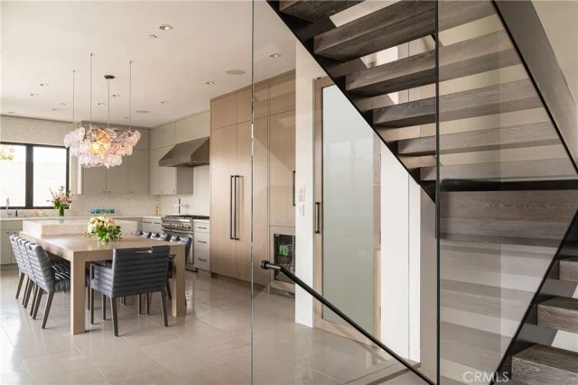 41 21st, Hermosa Beach, CA 90254