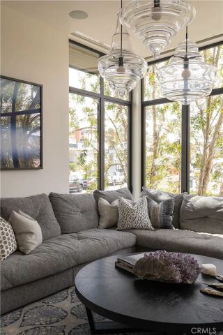 41 21st, Hermosa Beach, CA 90254