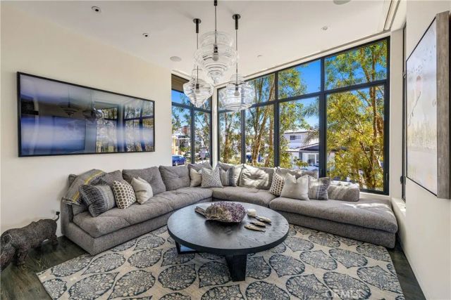 41 21st, Hermosa Beach, CA 90254