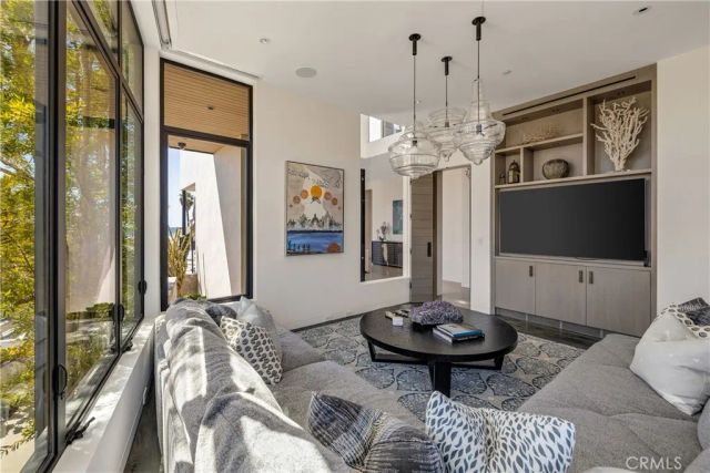 41 21st, Hermosa Beach, CA 90254