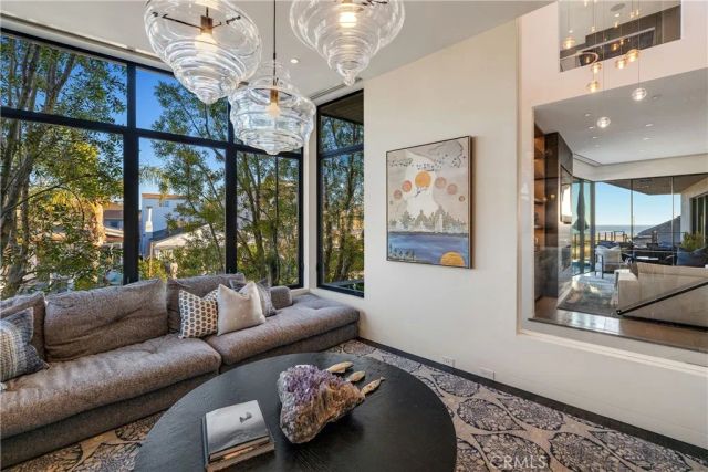 41 21st, Hermosa Beach, CA 90254