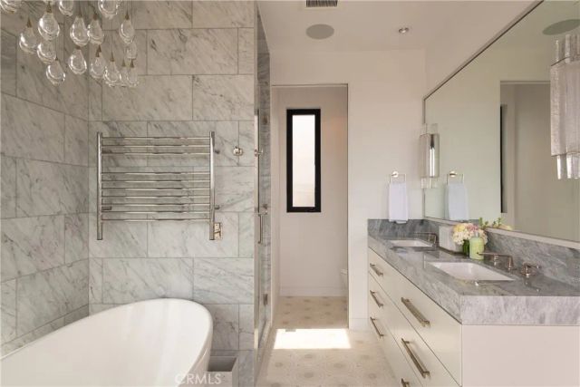 41 21st, Hermosa Beach, CA 90254