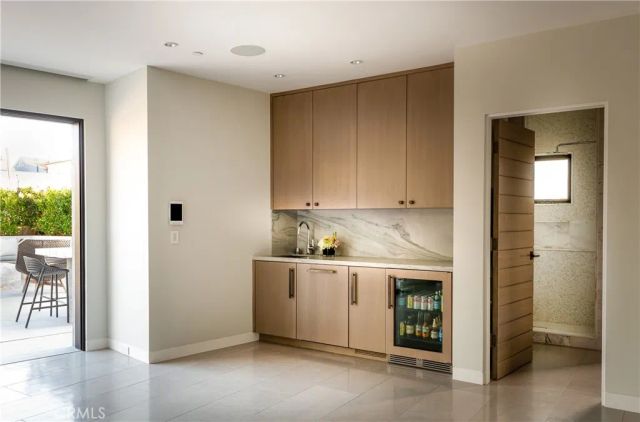 41 21st, Hermosa Beach, CA 90254
