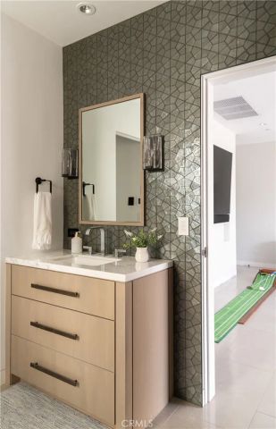 41 21st, Hermosa Beach, CA 90254