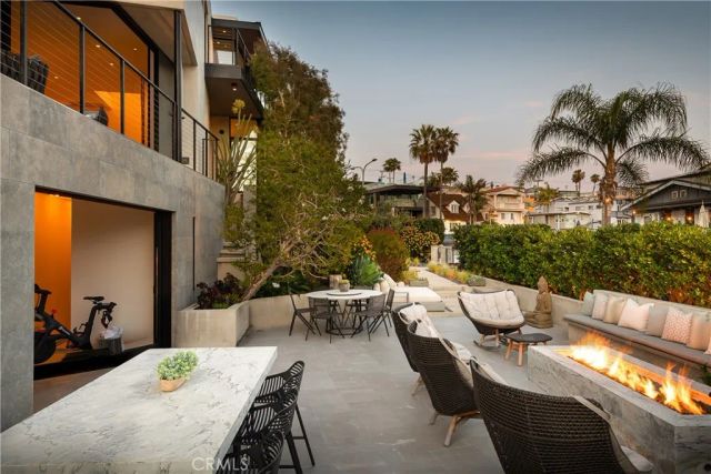 41 21st, Hermosa Beach, CA 90254