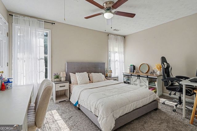 6577 Laurens Way, Stone Mountain, GA 30087