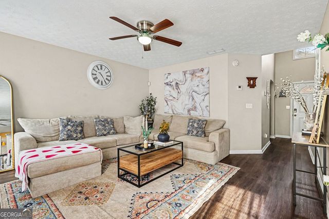 6577 Laurens Way, Stone Mountain, GA 30087