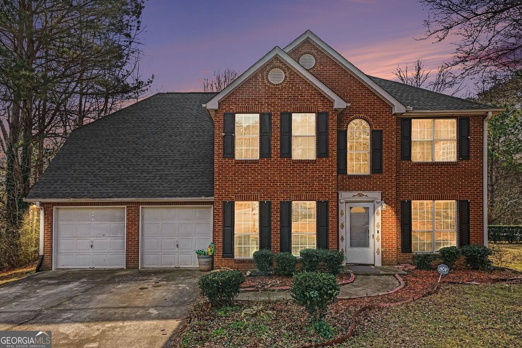 6577 Laurens Way, Stone Mountain, GA 30087