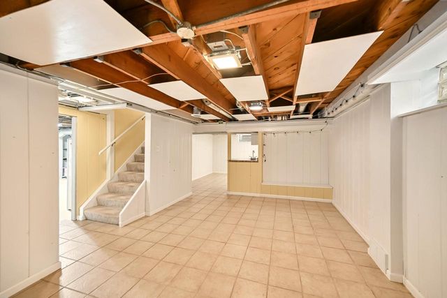 2425 N 81st STREET, Wauwatosa, WI 53213
