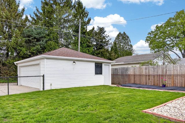 2300 Geneva STREET, Racine, WI 53402