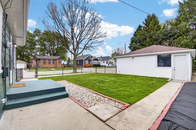 2300 Geneva STREET, Racine, WI 53402