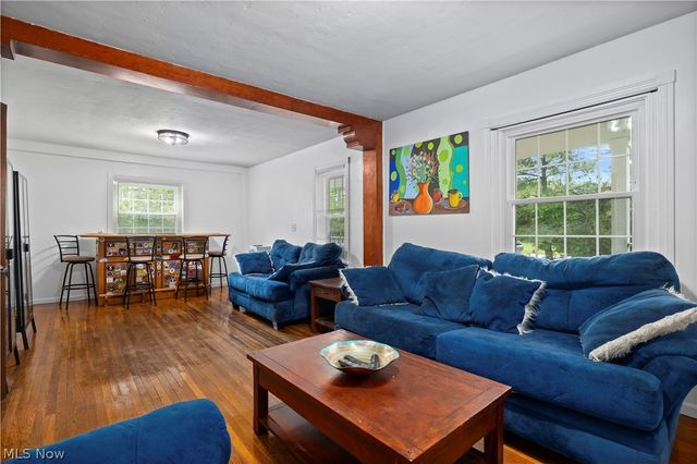 27258 Cook Road, Olmsted Twp, OH 44138