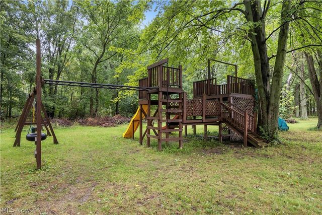 27258 Cook Road, Olmsted Twp, OH 44138