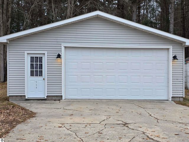 228 Maple Drive, East Tawas, MI 48730