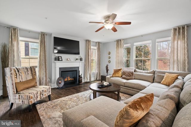 17136 GULLWING DR, Dumfries, VA 22026