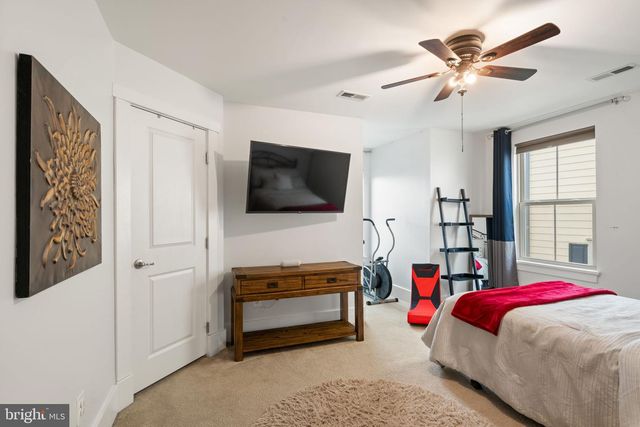 17136 GULLWING DR, Dumfries, VA 22026