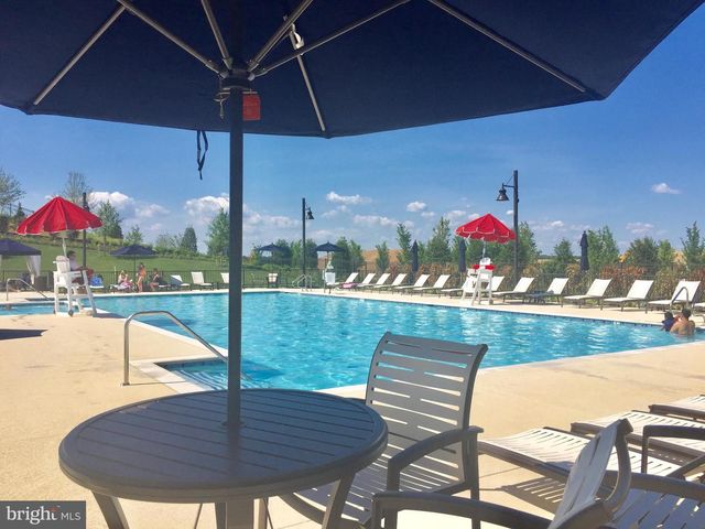 17136 GULLWING DR, Dumfries, VA 22026