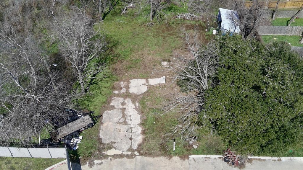 509 Solomon, Brookshire, TX 77423