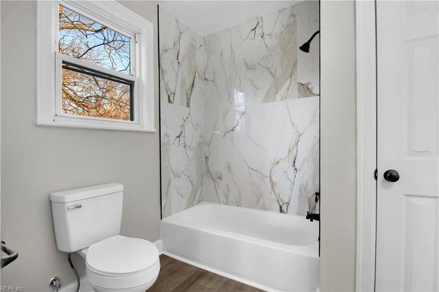 238 Pochin PL, Hampton, VA 23661