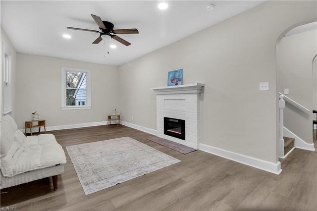 238 Pochin PL, Hampton, VA 23661