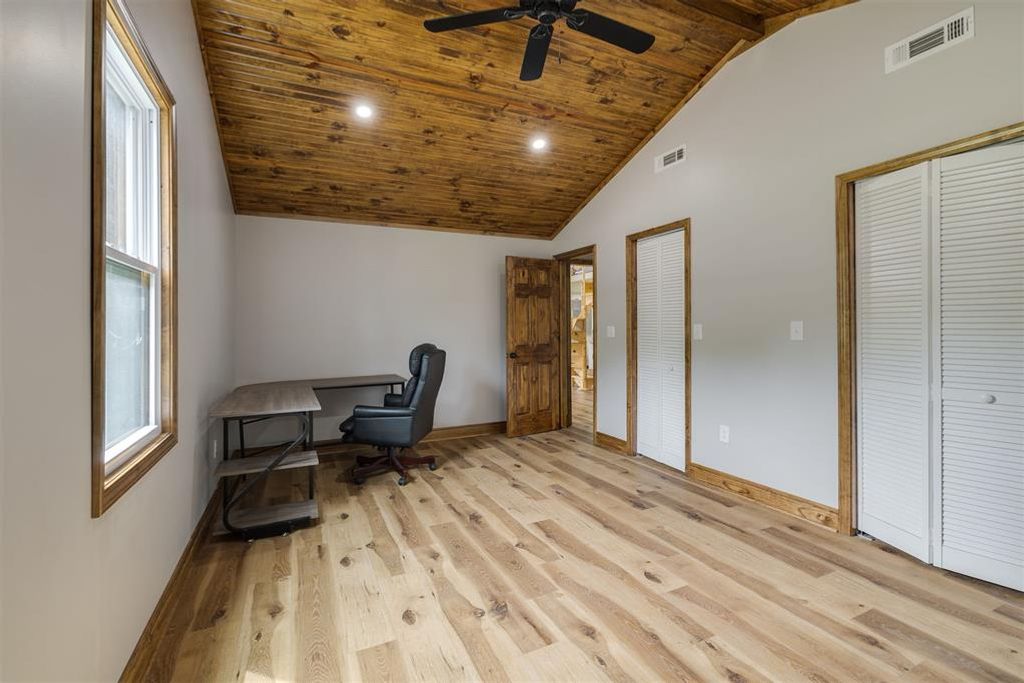 Image 30 of property listing at 12601 N Douglas Boulevard, Jones, OK 73049