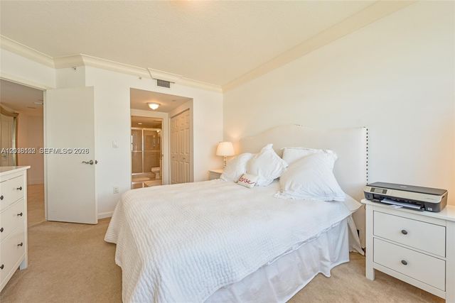 19501 W Country Club Dr 2513, Aventura, FL 33180