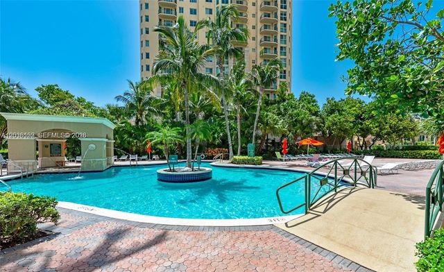 19501 W Country Club Dr 2513, Aventura, FL 33180