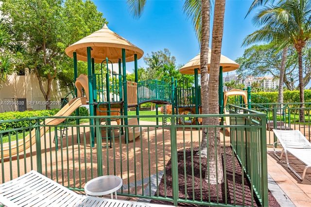 19501 W Country Club Dr 2513, Aventura, FL 33180