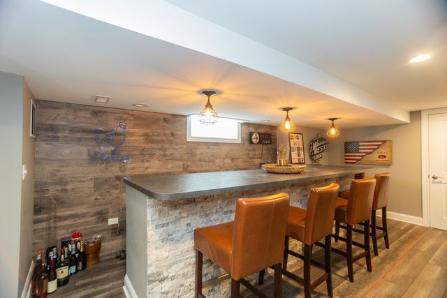 9840 S Saint Louis Avenue, Evergreen Park, IL 60805