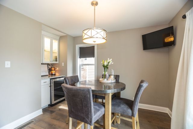 9840 S Saint Louis Avenue, Evergreen Park, IL 60805