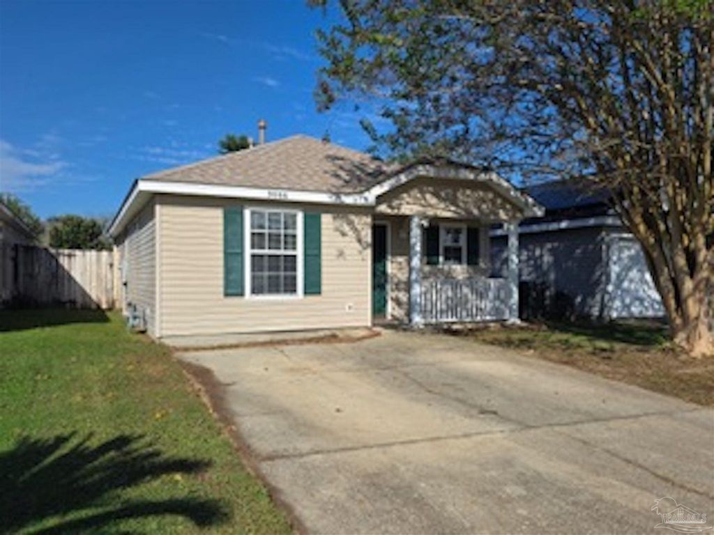 3086 Flintlock Dr, Pensacola, FL 32526