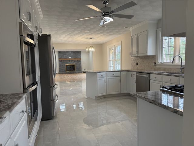 5 Connor Lane, Barrington, RI 02806