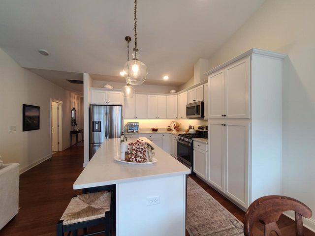 630 Cadence CIRCLE, Lake Geneva, WI 53147