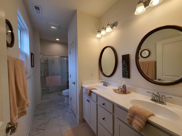 630 Cadence CIRCLE, Lake Geneva, WI 53147