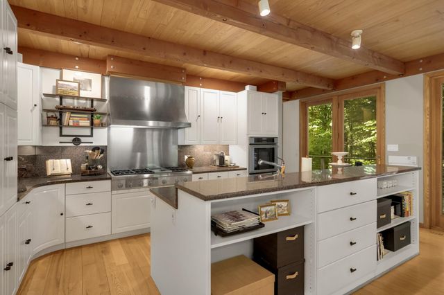 2022 Medina Road, Medina, MN 55340